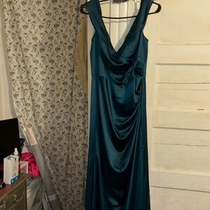 Formal gown ( Calina signature) emerald green